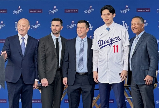 BASEBALL-MLB/LAD-SASAKI-PRESSER <YONHAP NO-3586> (Reuters)