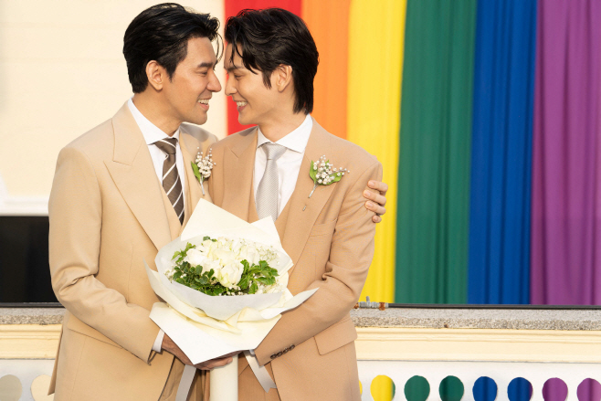 THAILAND-LGBTQ-MARRIAGE-RIGHTS <YONHAP NO-4834> (AFP)