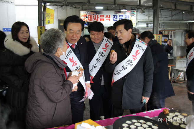 박상웅 의원 밀양시장방문 158