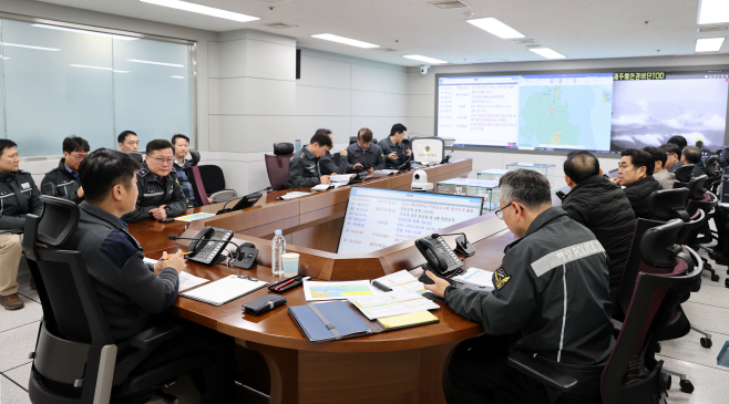 해경청장 직무대행, 제주 어선 좌초 사고 상황 ...<YONHAP NO-2434>