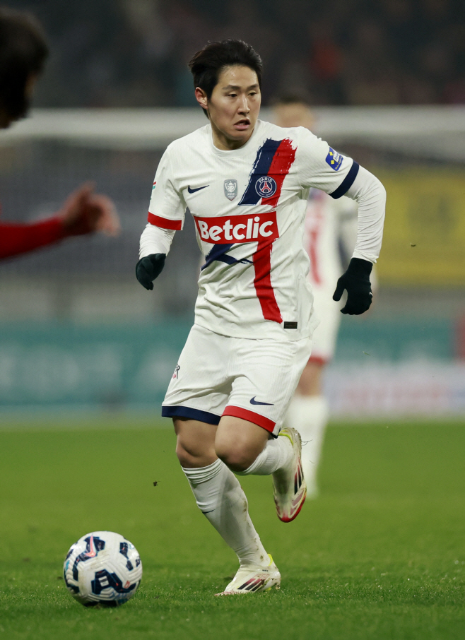 SOCCER-FRANCE-LEM-PSG/REPORT <YONHAP NO-2075> (REUTERS)