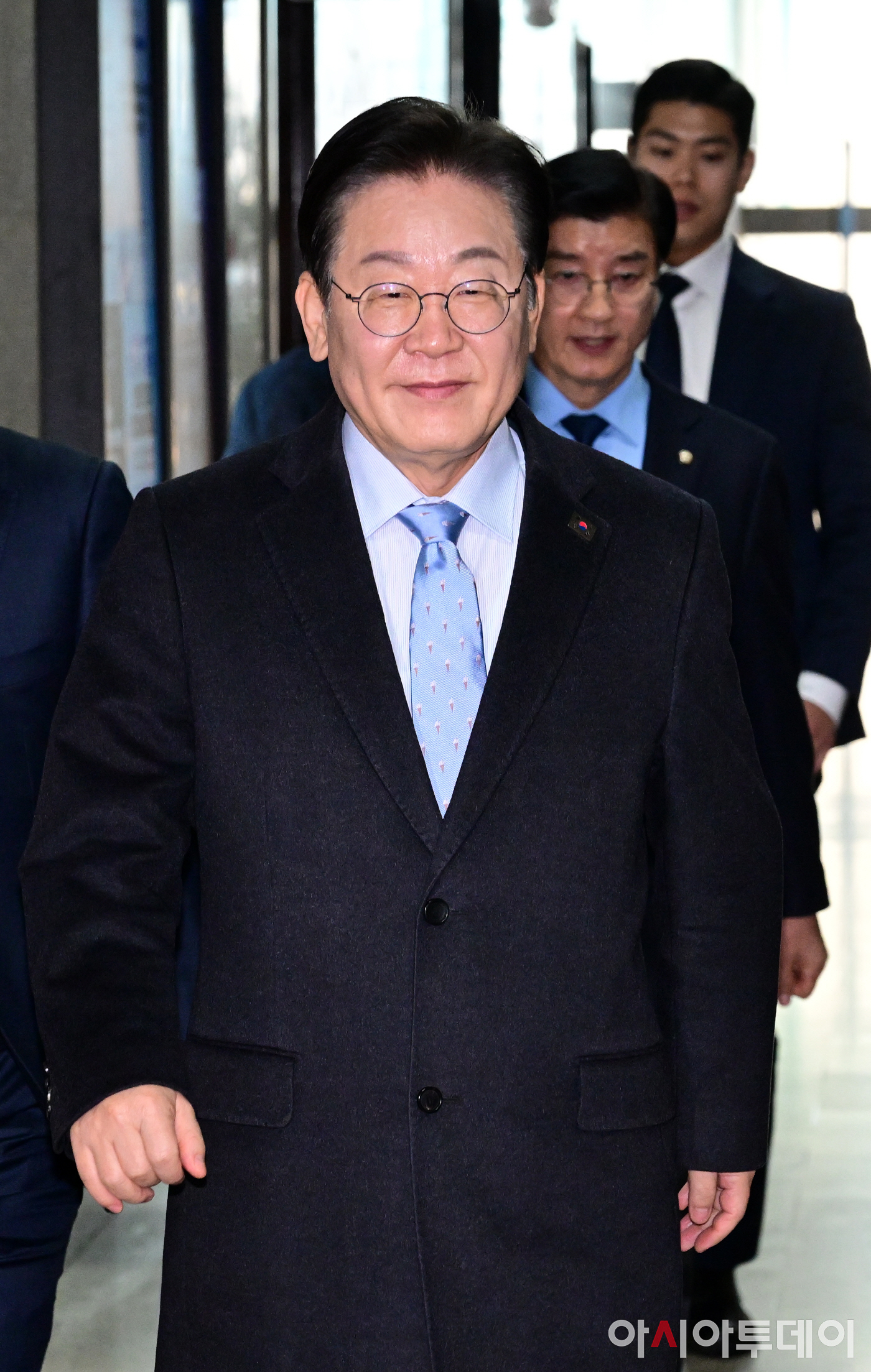 [포토] 본회의 참석하는 이재명 민주당 대표