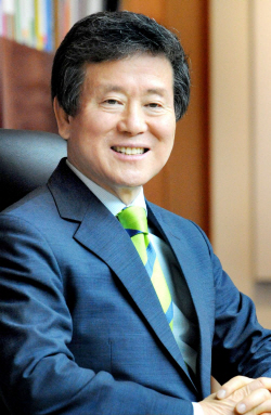 이승한 홈플러스 초대회장