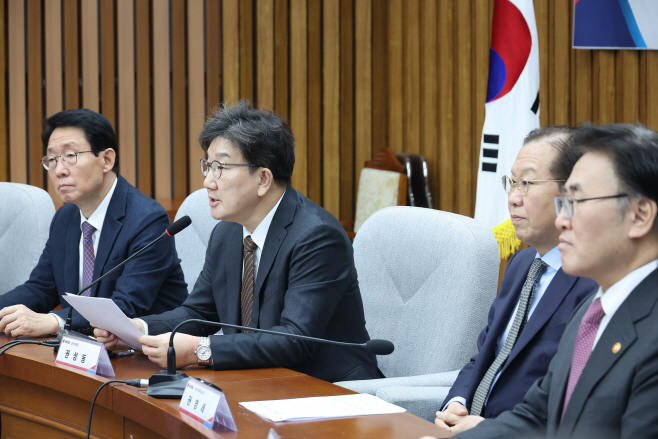 국민의힘 권성동 원내대표 발언<YONHAP NO-4131>