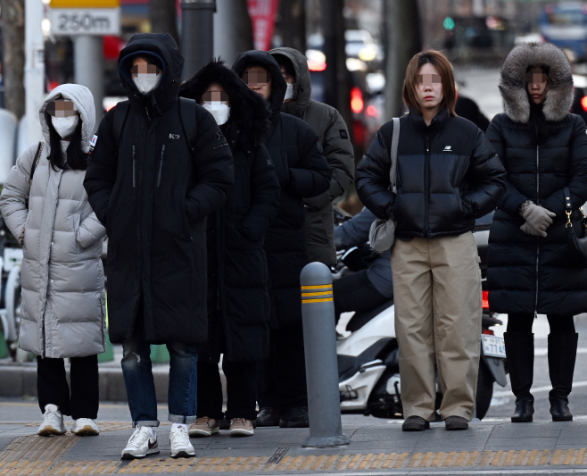 [포토]한파 특보내린 출근길 