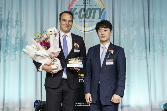 [사진 4] 2025 대한민국 올해의 차(K-COTY) 시상식_올해의 수입차