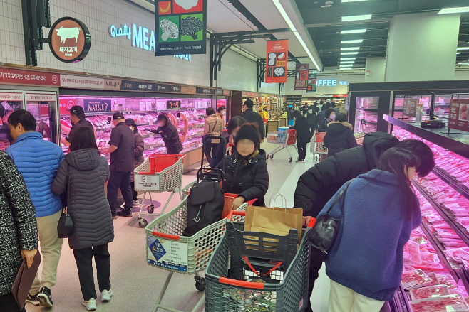 [롯데쇼핑-롯데마트] 롯데마트 그랑그로서리 은평점 축산매장 전경