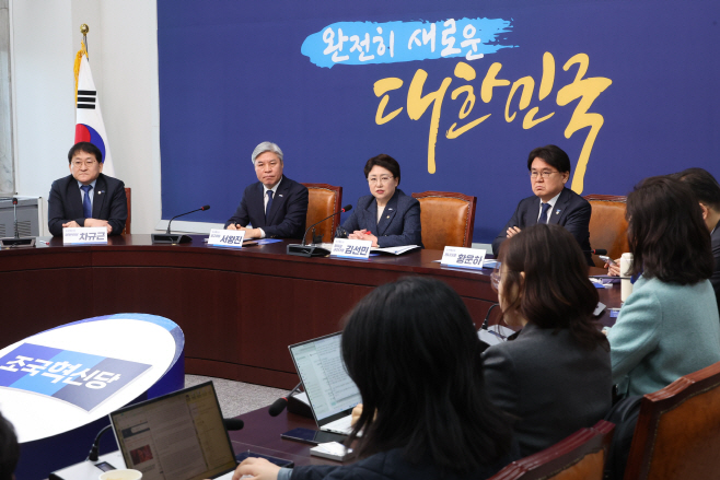 조국혁신당 창당 1주년 기자간담회<YONHAP NO-8697>