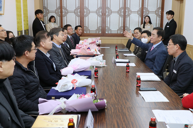 평택시, 우수납세자 인증서 수여