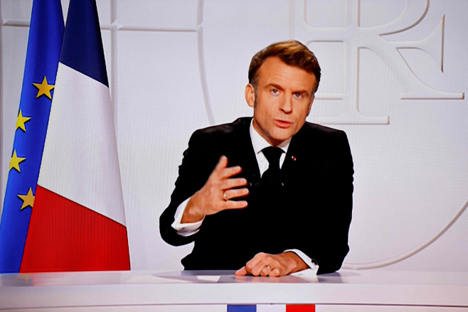 FRANCE-POLITICS-GOVERNMENT-MEDIA-TV