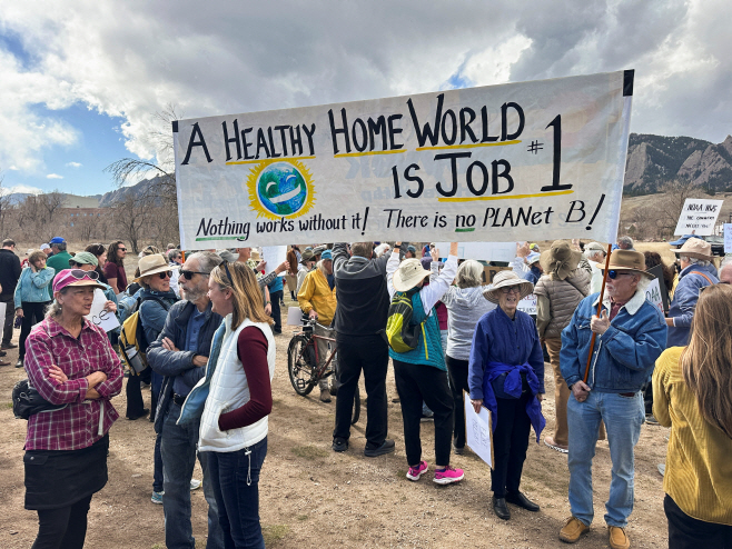 USA-TRUMP/NOAA-RALLY