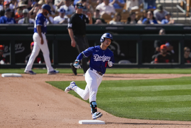 Giants Dodgers Spring Baseball <YONHAP NO-2311> (AP)