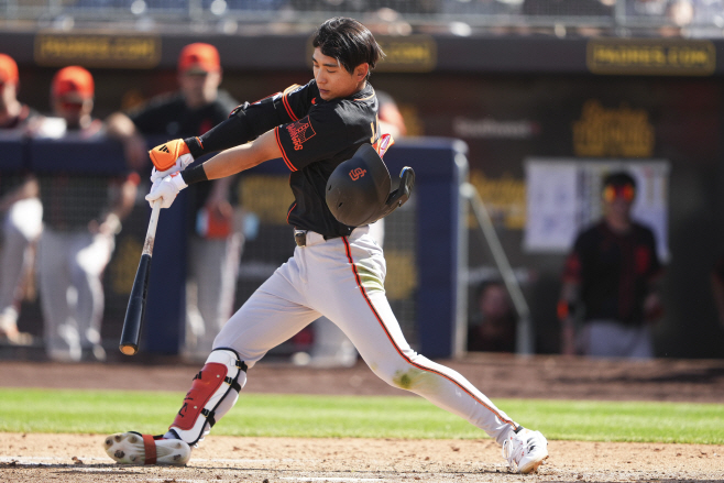 Giants Mariners Spring Baseball <YONHAP NO-3157> (AP)