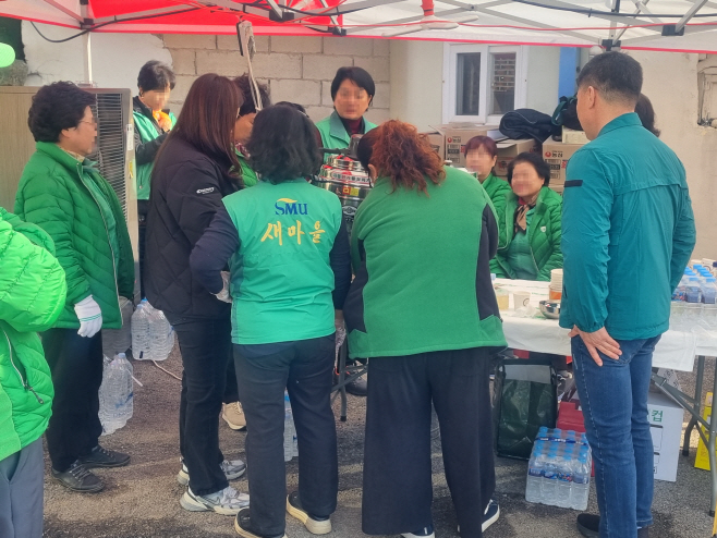 3 (새마을지도자) 공군 전투기 오폭사고 현장에 온정의 손길 이어져