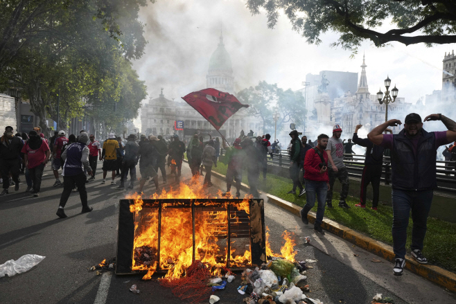 Argentina Protest <YONHAP NO-1471> (AP)