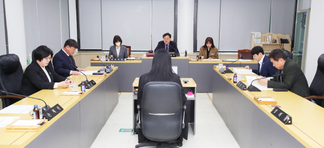 20250313 밀양시의회 의원연구단체 운영심사위원회