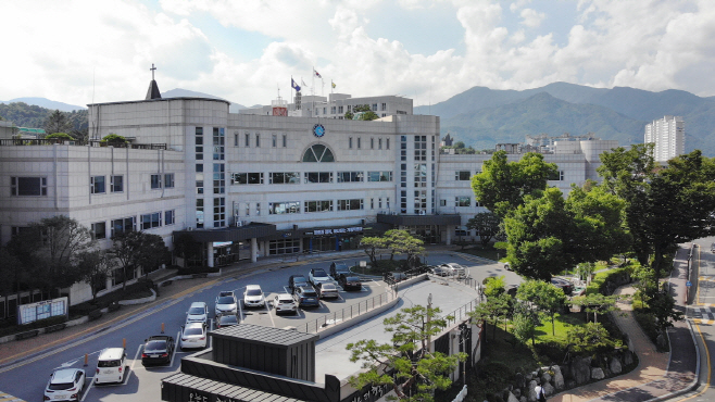 가평군청 전경)