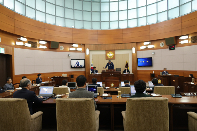 봉화군의회 임시회 폐회
