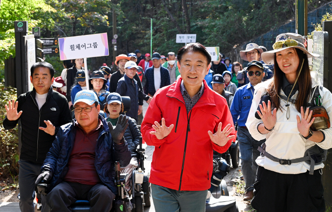 1.장애인복지과(의정부시, 2025년 장애인 정책 종합계획 본격 추진…장애인 정책 대전환)1-24년 11월 제12회 의정부시 어울림 등반대회