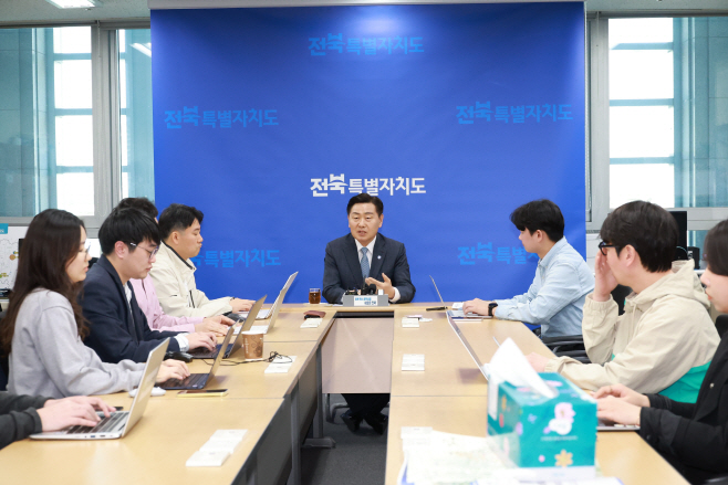 2025-04-04 헌법재판소 탄핵 심판 선고 관련 기자회견 (2)