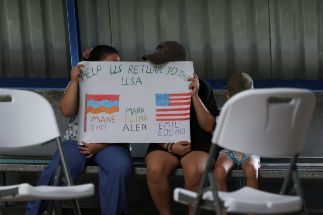 USA-TRUMP/MIGRATION-COSTA RICA <YONHAP NO-4218> (REUTERS)