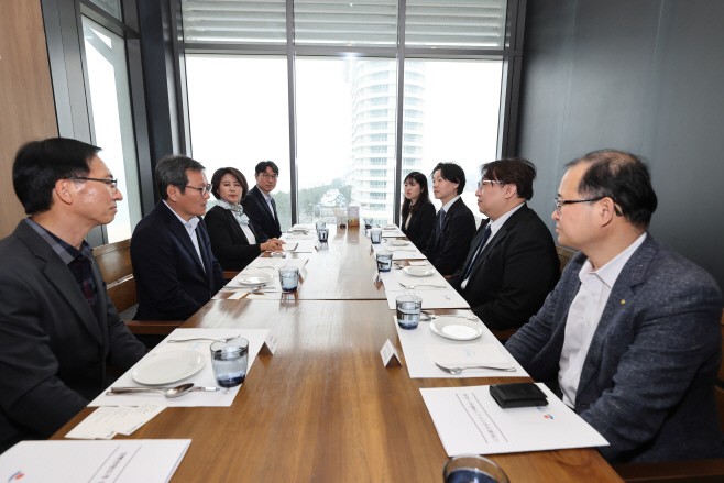 (사진)강릉시, 일본 최대 여행사 HIS와 인바운드 유치 본격 논의