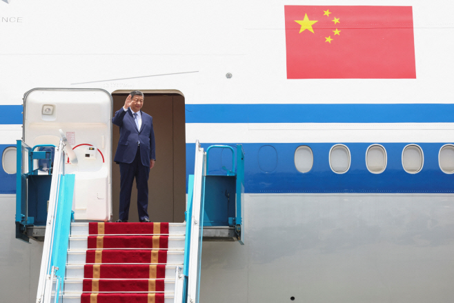 CHINA-SOUTHEAST ASIA/VIETNAM <YONHAP NO-6786> (REUTERS)