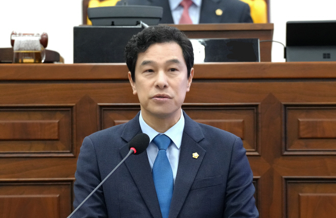 (사진자료)하남시의회 강성삼 의원, “절차 무시한 채용행정…하남시 신뢰 무너뜨려”