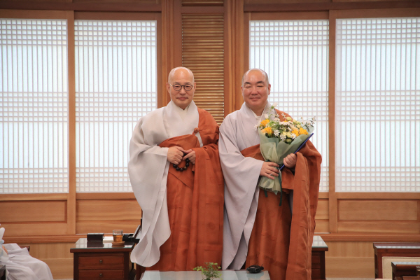 화엄사 주지 우석스님 임명（４） (1)