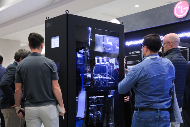 [사진3] DCW(Data Center World) 2025 전시장