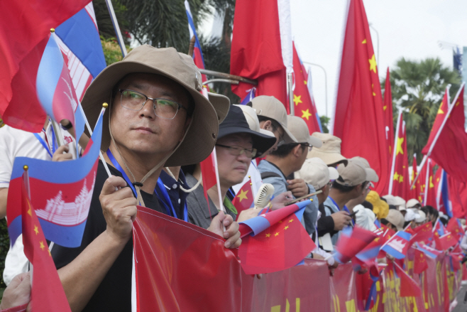 Cambodia China <YONHAP NO-4534> (AP)