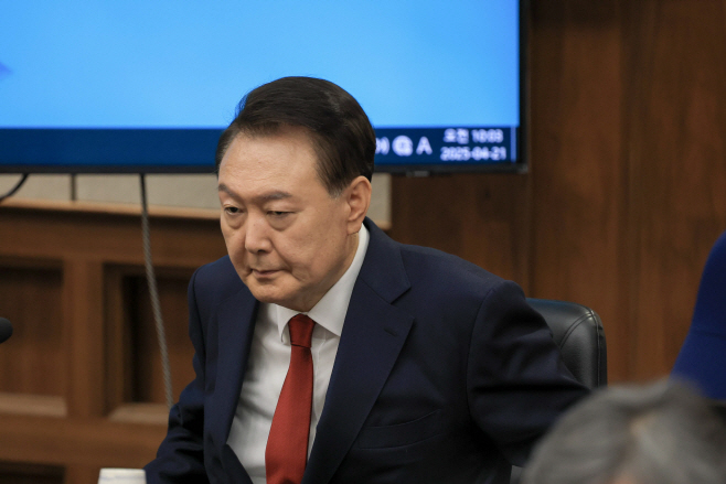 윤석열 전 대통령, 내란혐의 2차 공판 출석<YONHAP NO-2427>