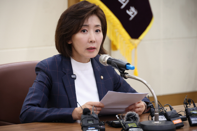 국민의힘 나경원 경선 후보, 대구서 기자간담회<YONHAP NO-3194>