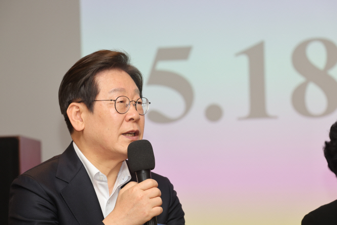간담회에서 발언하는 이재명 후보<YONHAP NO-6145>