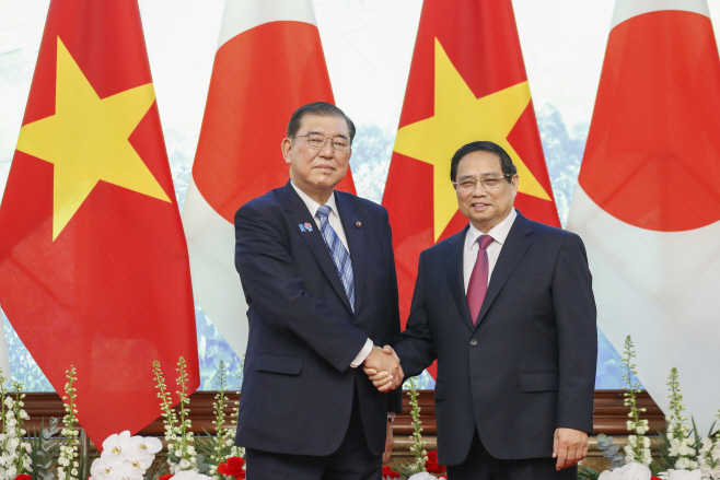 VIETNAM CHINA DIPLOMACY <YONHAP NO-4447> (EPA)