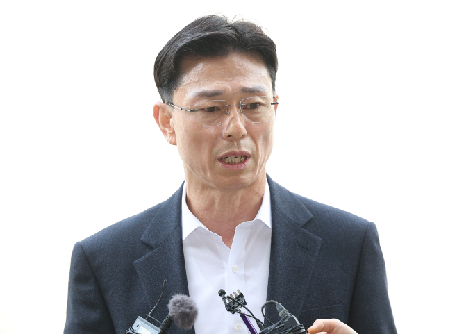 질문에 답하는 임성근 전 사단장<YONHAP NO-2618>