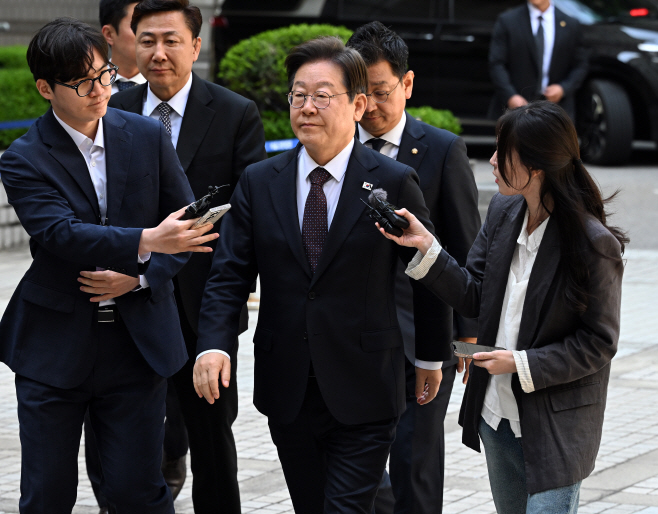 [포토] 이재명, 공판 출석