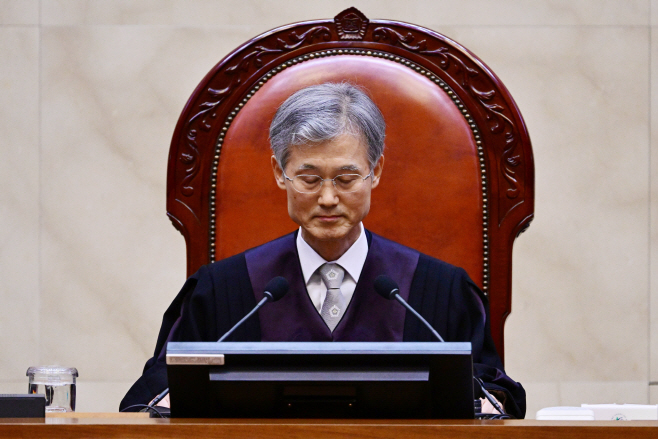이재명 후보 상고심 선고에 참석한 조희대 대법원장<YONHAP NO-3764>