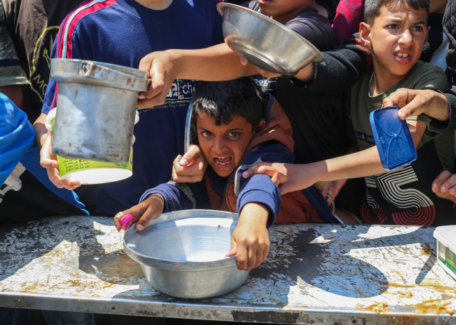 PALESTINIAN-ISRAEL-CONFLICT-FOOD