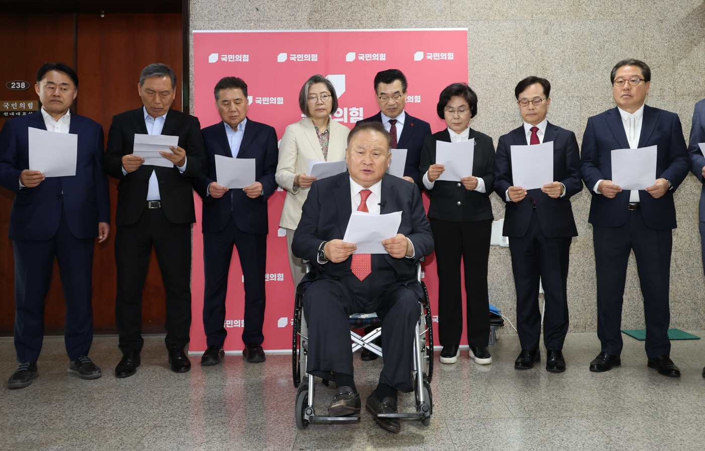후보 단일화 촉구하는 원외당협위원장들