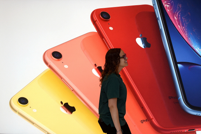 APPLE-AI/GOOGLE <YONHAP NO-0423> (REUTERS)