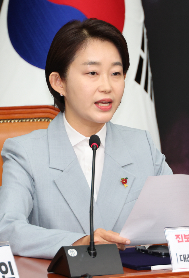 진보당 김재연 후보, 민주당 이재명 후보 지지선언<YONHAP NO-5437>