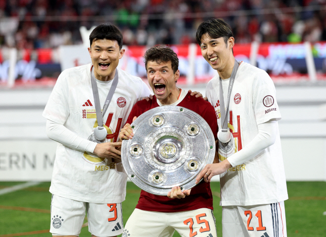 SOCCER-GERMANY-FCB-BMG/REPORT