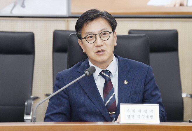 김범석 기획재정부 장관 직무대행, 제4차 통상현안 관련 범정부 국내대응 전담반 회의 (3)