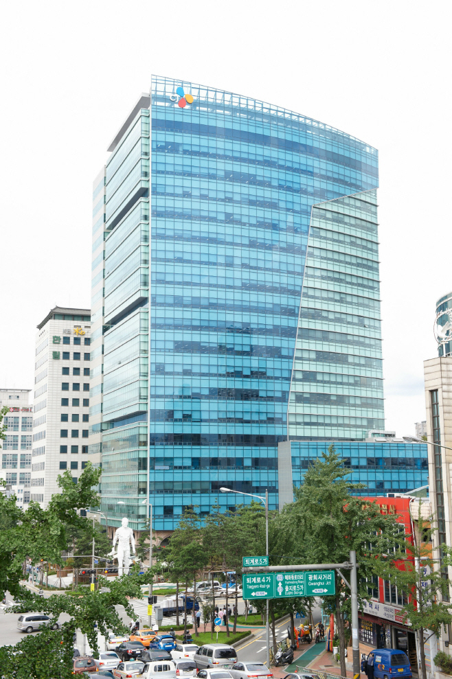 CJ제일제당_서울 중구 동호로 CJ제일제당센터 전경(세로)