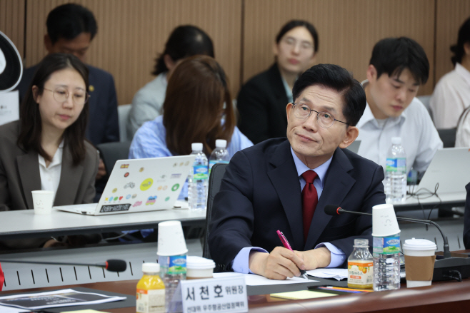 김문수 후보, 우주항공청 방문<YONHAP NO-6032>