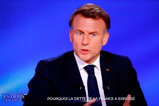 FRANCE-POLITICS-MEDIA-TELEVISION