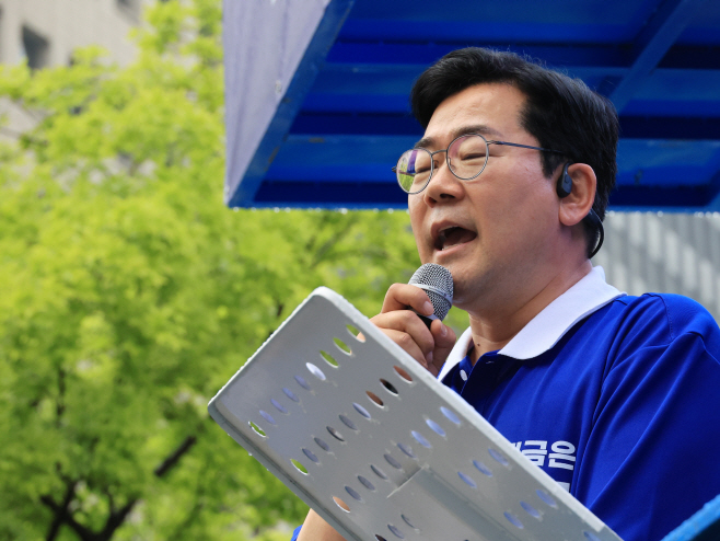 이재명 후보 지지 호소하는 박찬대 원내대표