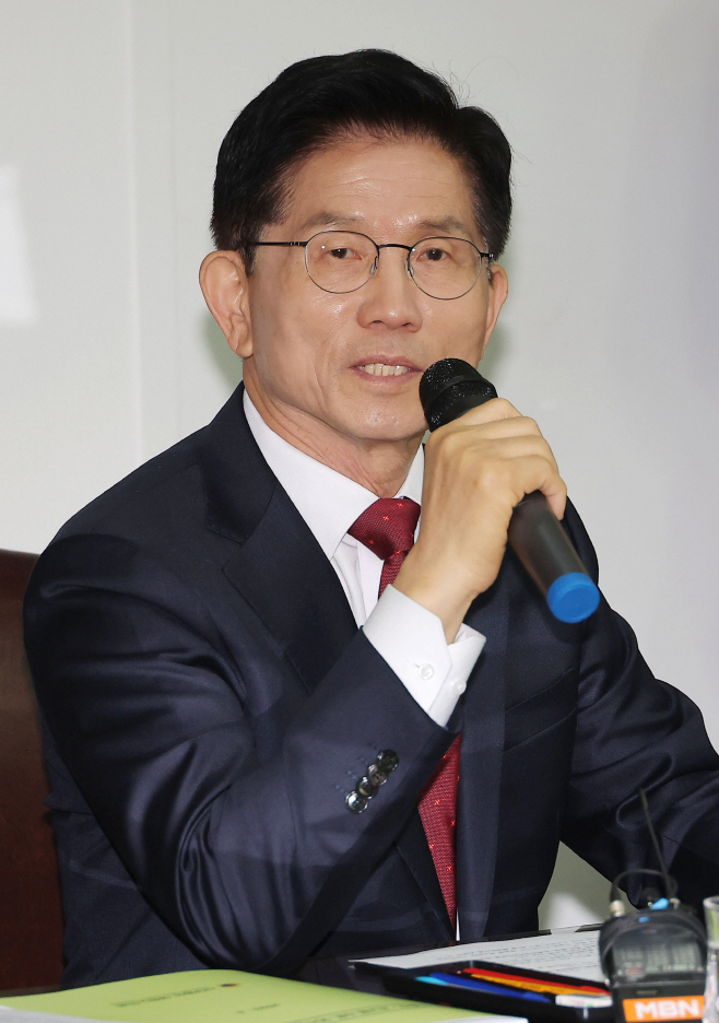 김문수 후보, 대한노인회 간담회 인사말<YONHAP NO-3732>