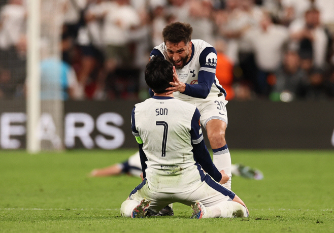 SOCCER-EUROPA-TOT-MUN/REPORT <YONHAP NO-2642> (REUTERS)